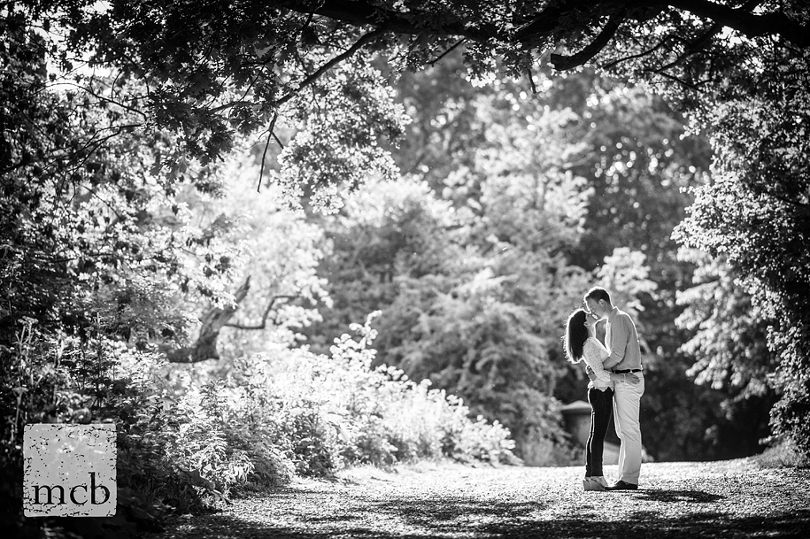 Hampstead Heath engagement shoot Backlit B&W shot of the couple kissing on the Heath