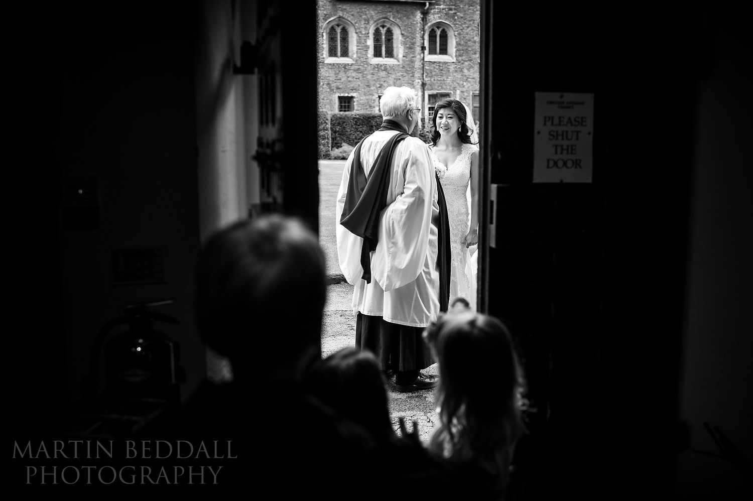 Bride arrives at the college chapel