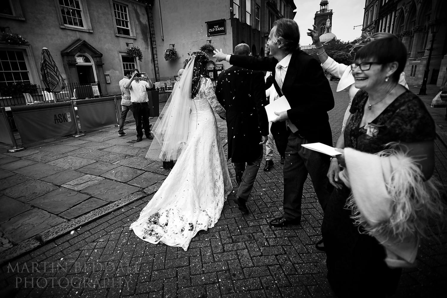 Bride and groom head off from Northampton Guildhall wedding