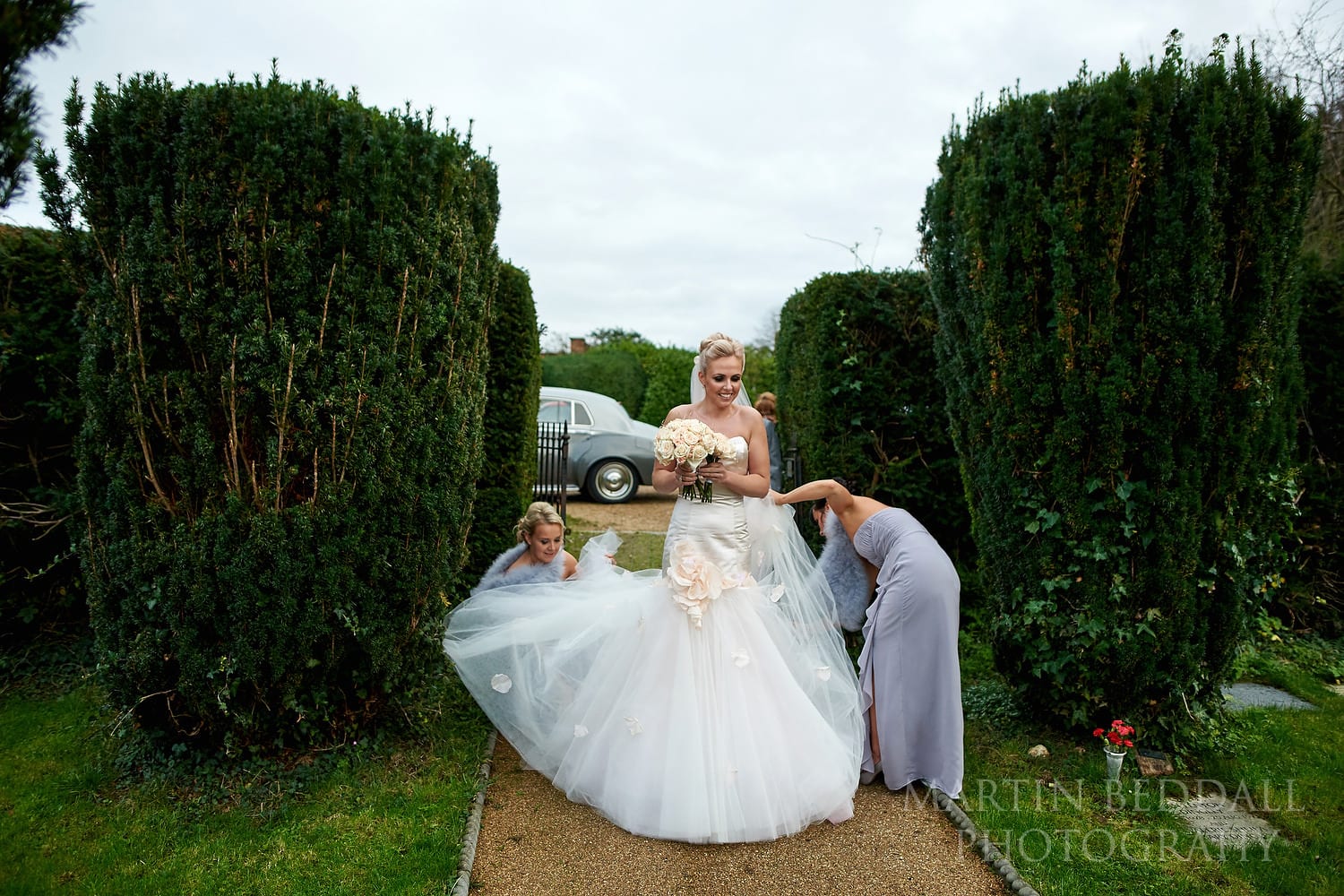 Bride arrives at Hedsor church