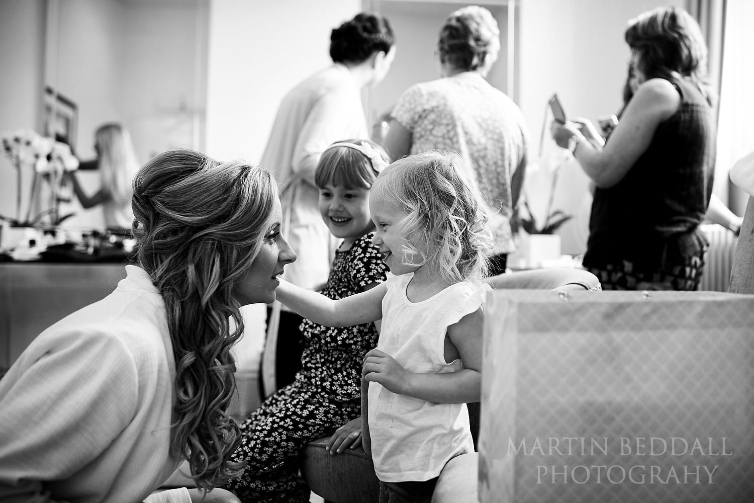 Bride's young daughter