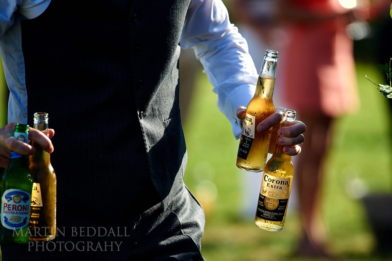 Summer wedding beer at Chafford Park wedding